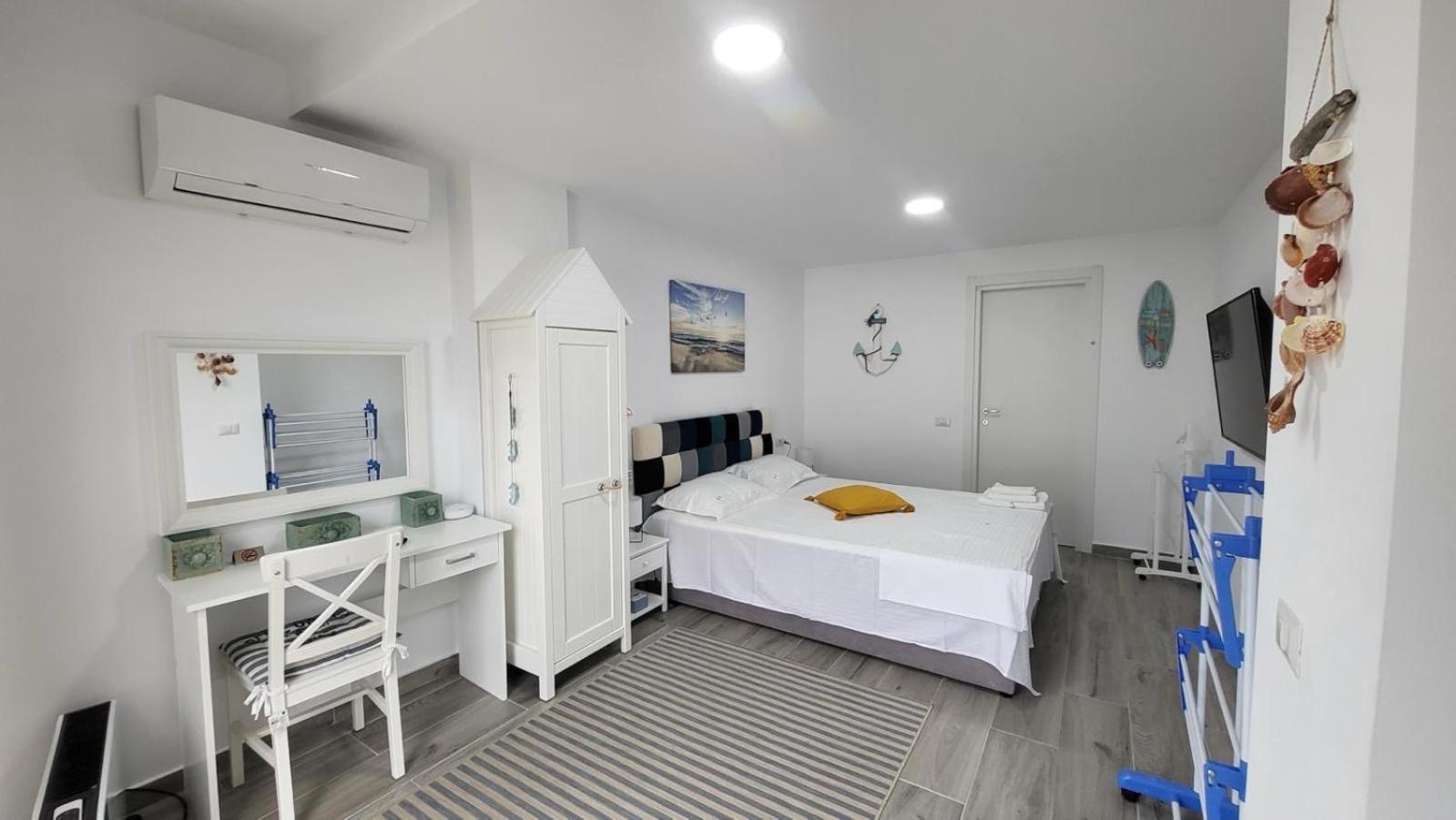 Serenity Sea View Apartment Olimp Exterior foto